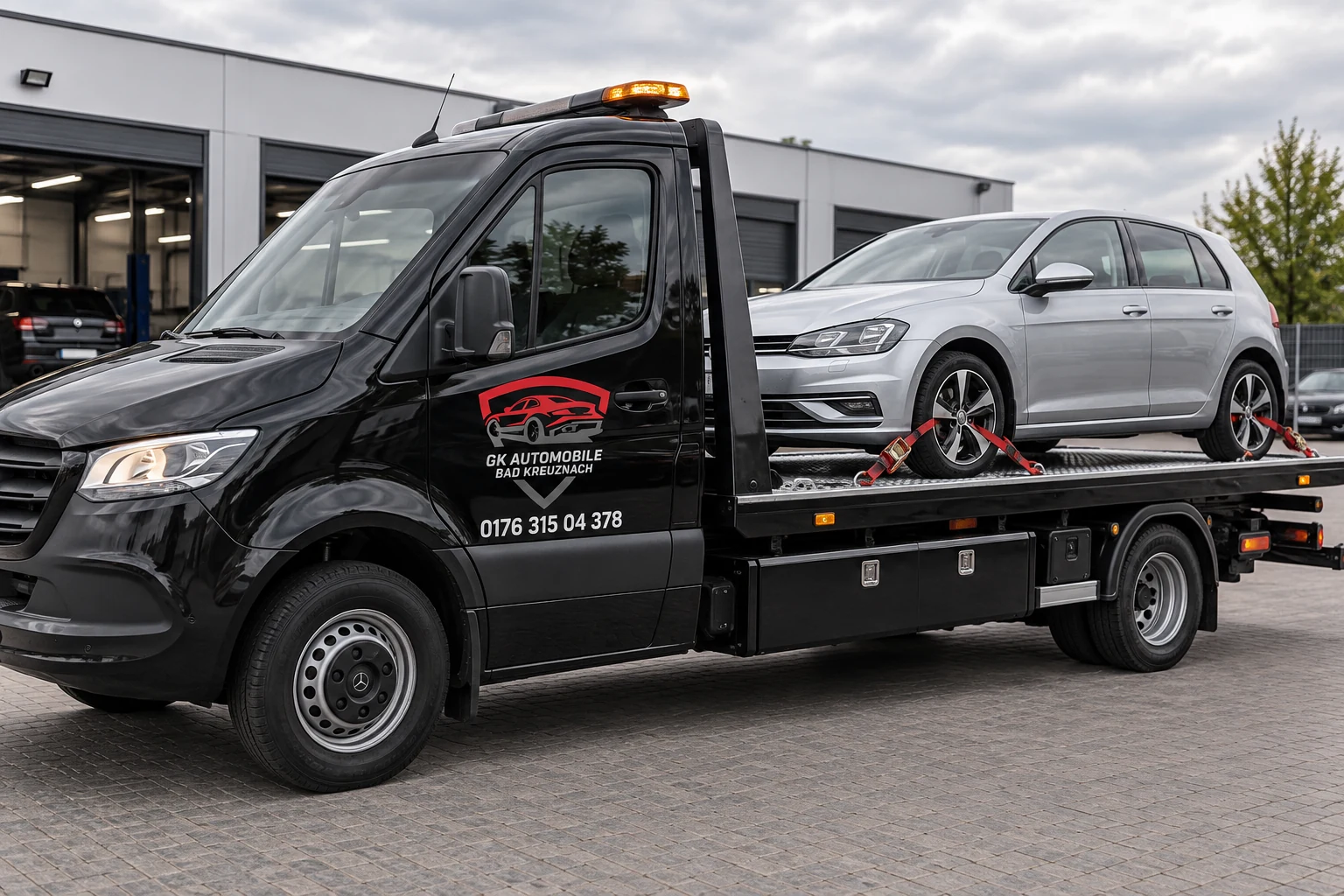 Fahrzeugabholung mit dem GK Automobile Abschleppfahrzeug